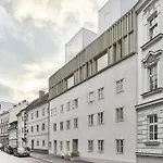 Lägenhet Stilvoll Und Luftig Im Herzen Von