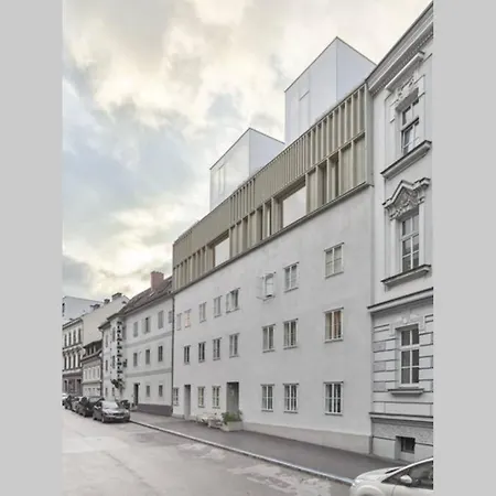 Stilvoll Und Luftig Im Herzen Von