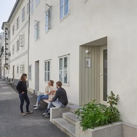 Apartment Stilvoll Und Luftig Im Herzen Von *