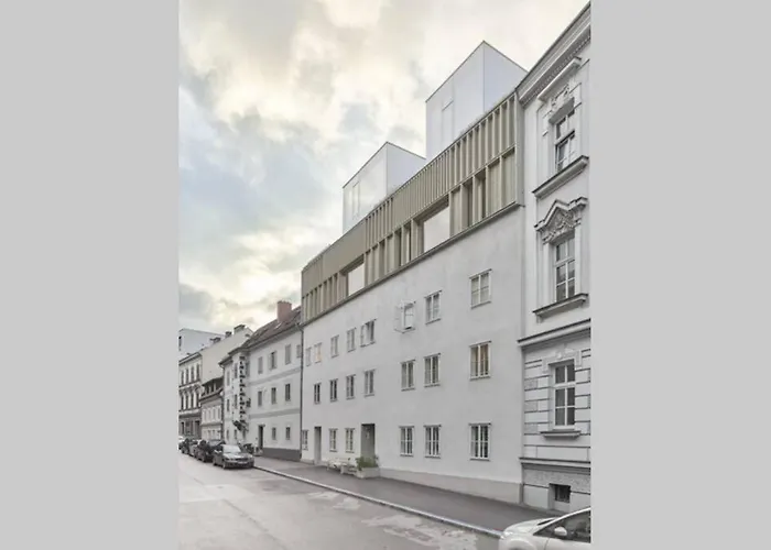 Stilvoll Und Luftig Im Herzen Von