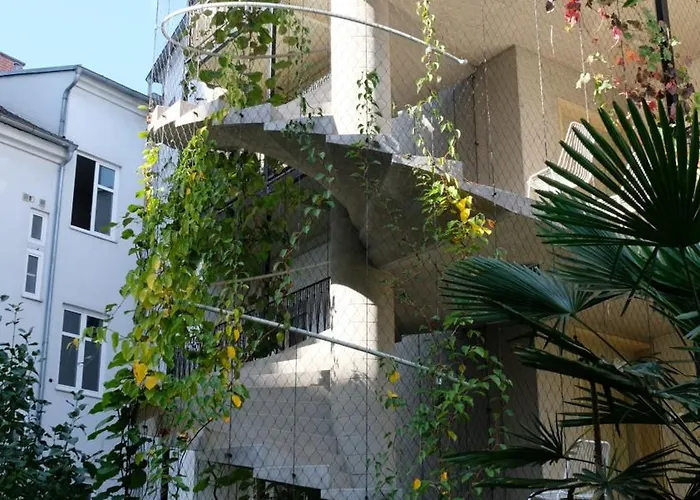 Lägenhet Stilvoll Und Luftig Im Herzen Von *