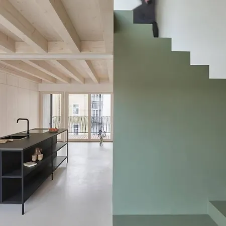 Stilvoll Und Luftig Im Herzen Von Lägenhet *